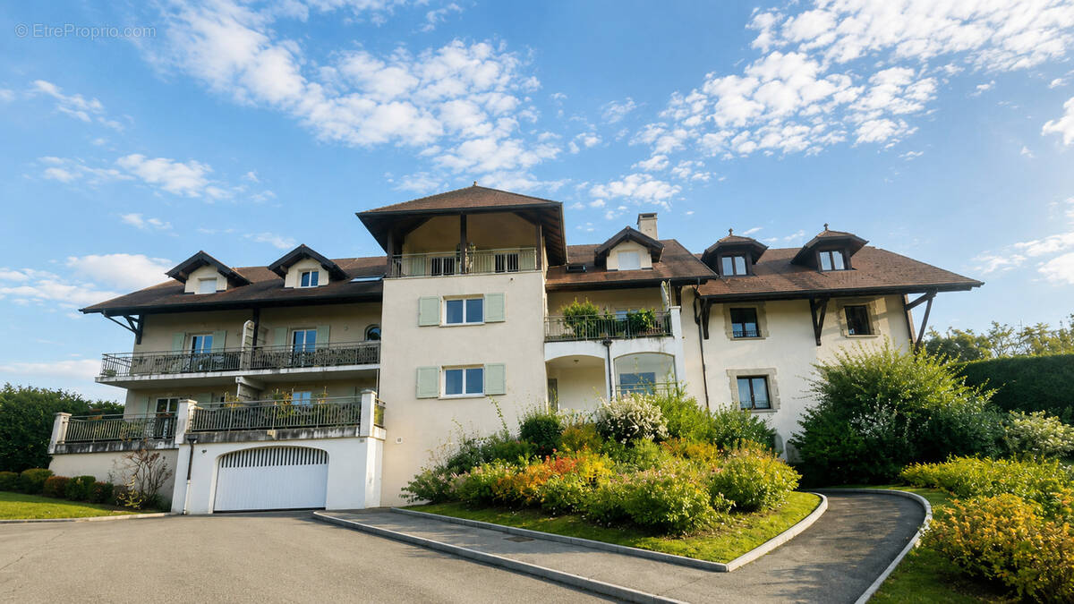 Appartement à ALLONZIER-LA-CAILLE