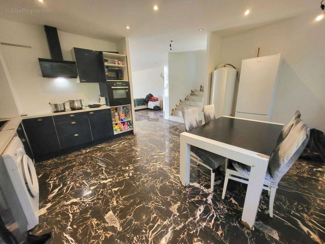 Maison à TOURRETTE-LEVENS