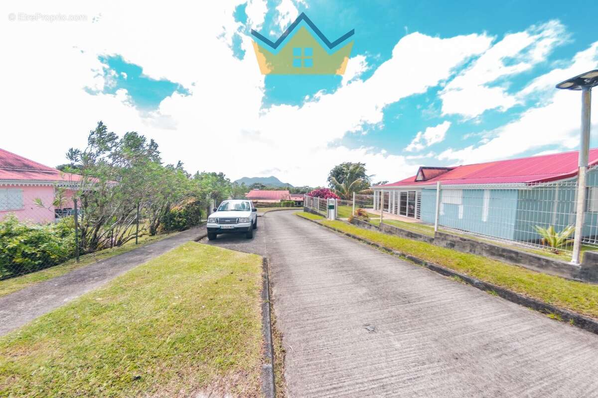 Terrain à LE MORNE-ROUGE