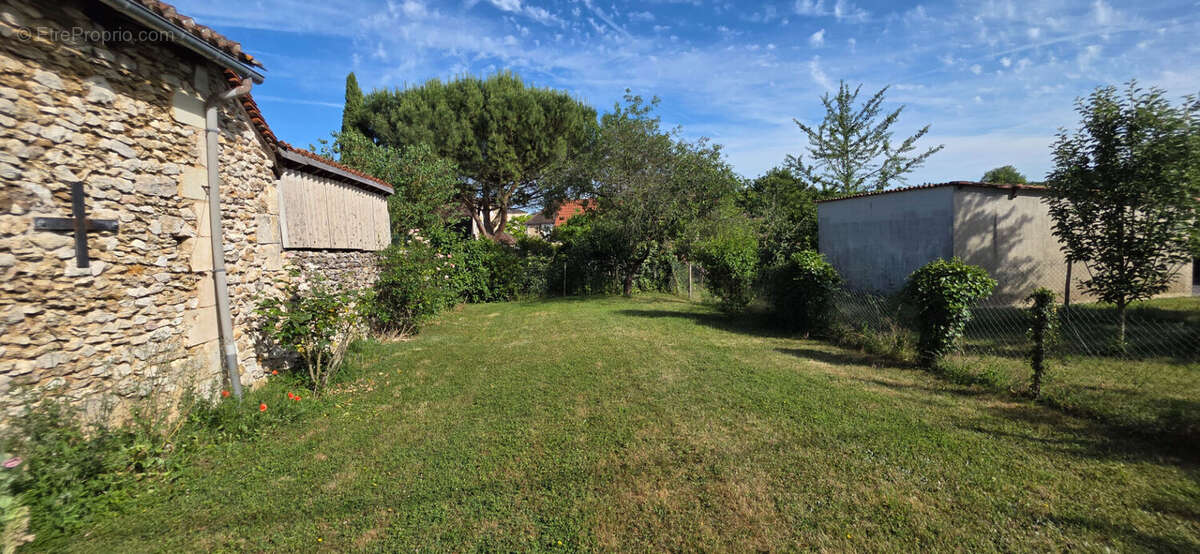 Maison 126 m² à La Puye  - photo 16