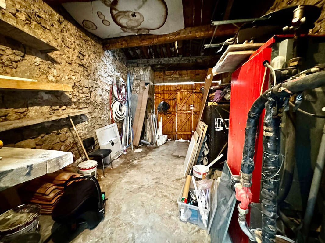 Maison à SAINT-MAXIMIN-LA-SAINTE-BAUME