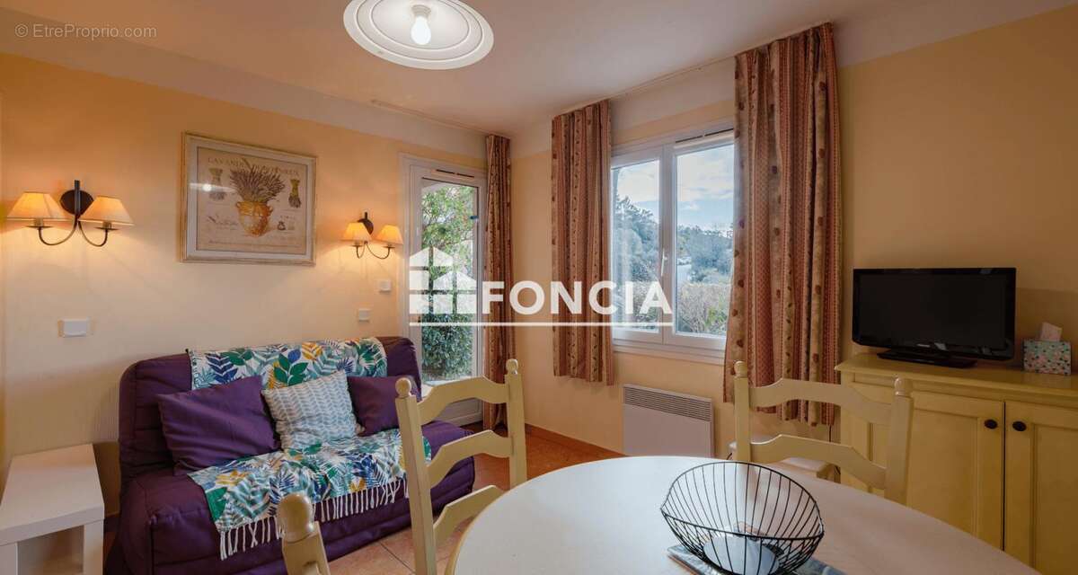 Appartement à LES ISSAMBRES