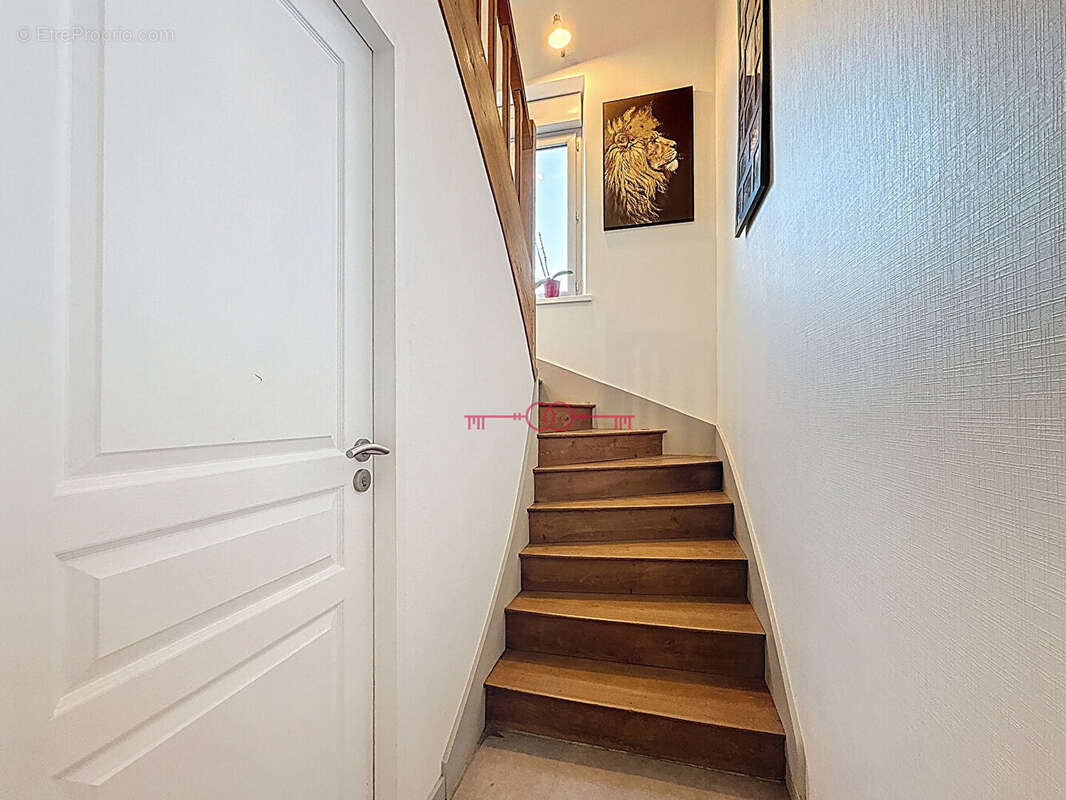 Maison à SAINTE-MENEHOULD