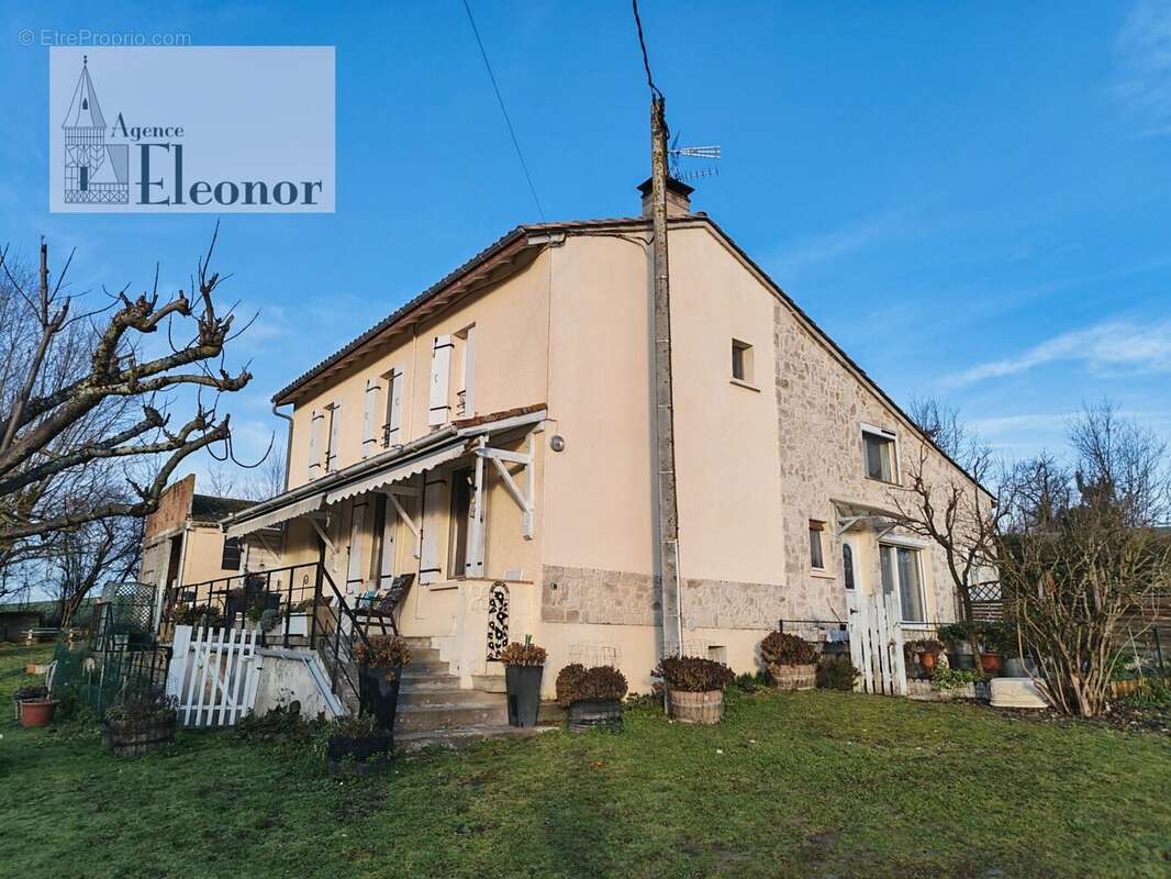 Maison à LAUZUN