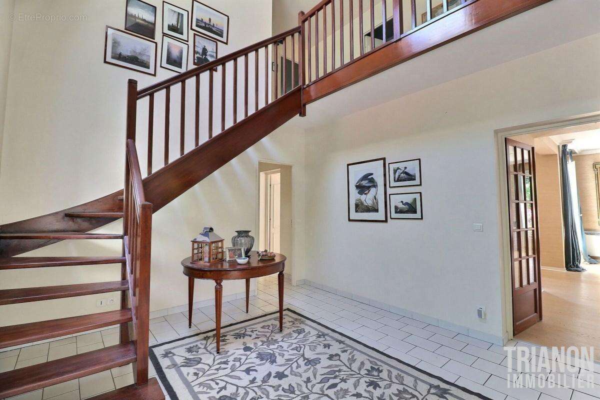 Maison à SAINT-NOM-LA-BRETECHE