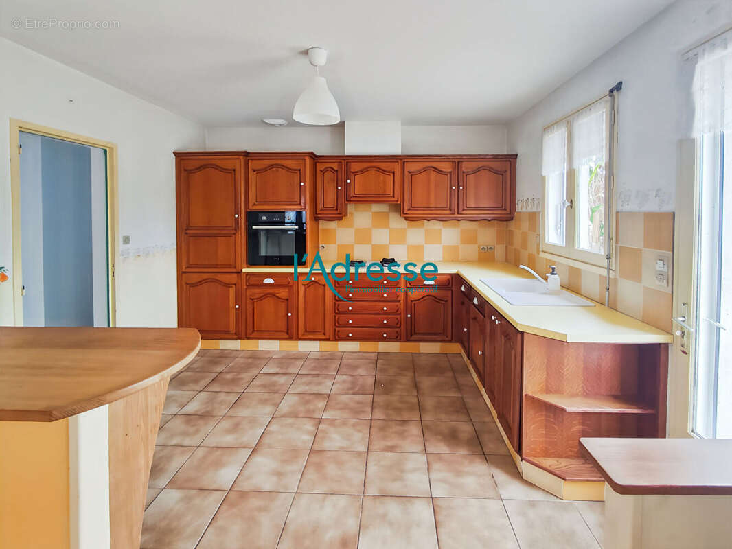 Maison à MONTREVAULT