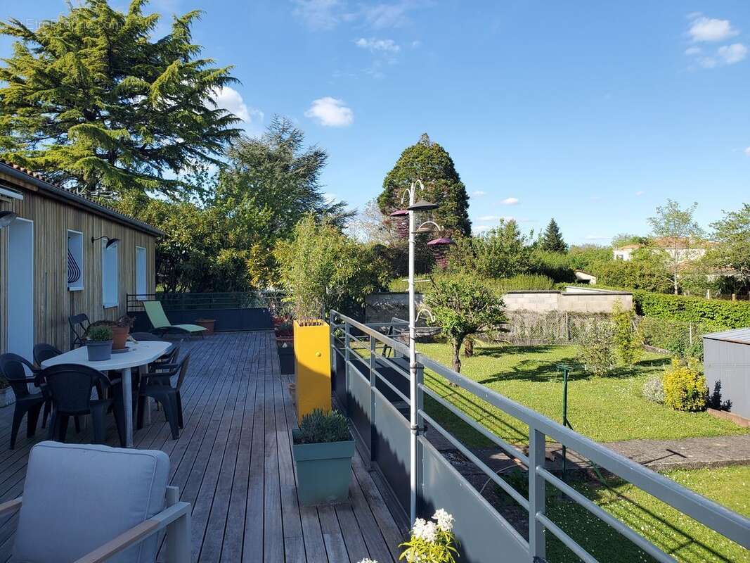 Maison à CHAMPNIERS