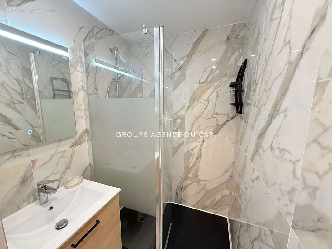 Bord de mer santa lucia 2 pieces de 33 m² avec parking en sous sol - photo 6