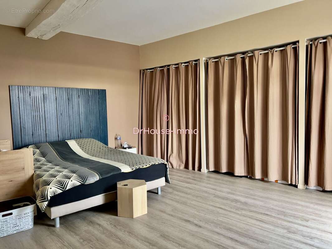 Maison à SAINTE-MAURE-DE-TOURAINE