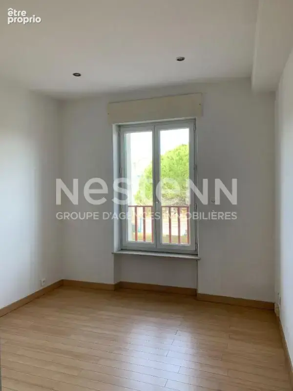 CARCASSONNE immeuble mixte avec local commercial libre et habitation T3 louée avec terrasse piscine - photo 10