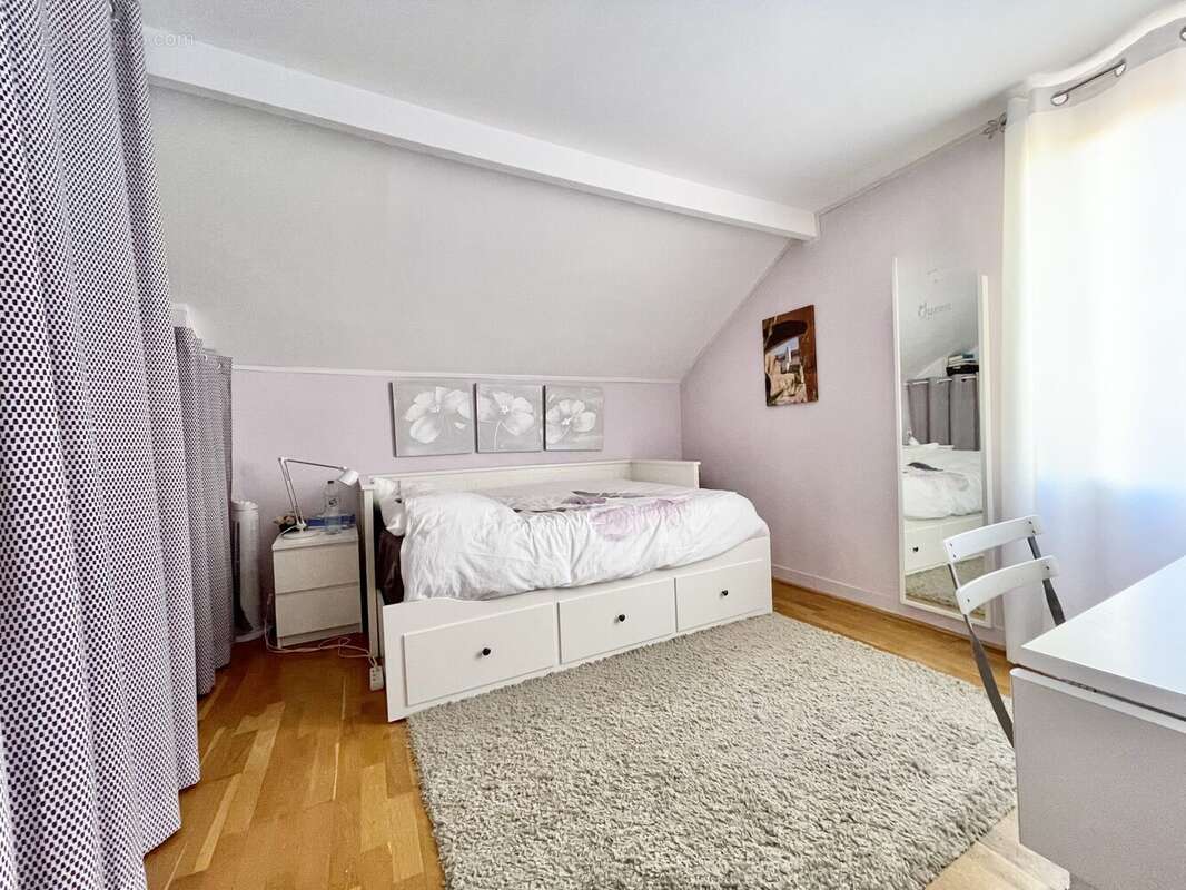 Maison à NEUILLY-SUR-MARNE