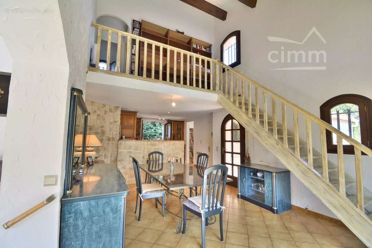 Vente - saint cyprien plage - belle villa 4 faces  - piscine - 6 pieces - 66750 - pyrenees orientales - region occitanie - photo 5