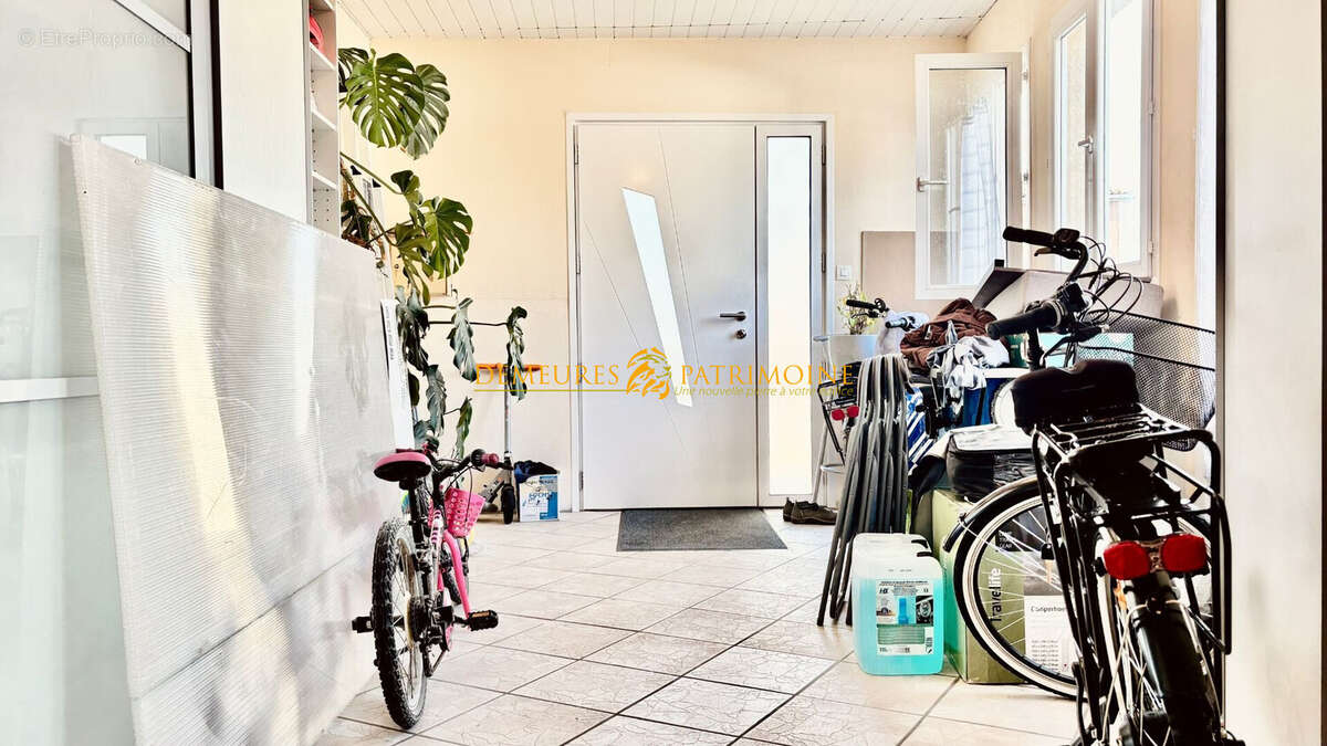 Maison à CHAMPAGNE-VIGNY