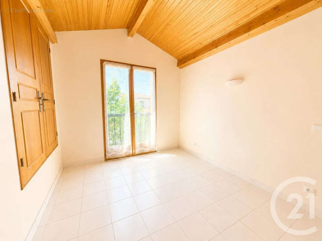 Maison à BORMES-LES-MIMOSAS