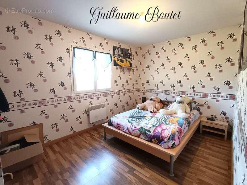 Maison à vendre 6 pièces SAINT SEURIN DE BOURG (33) - photo 8