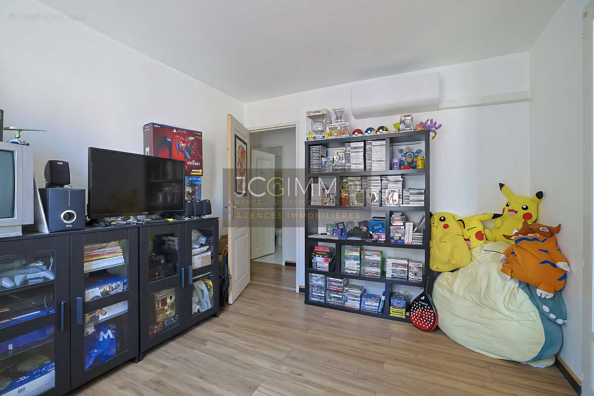 Appartement T4 + 2 extérieurs - photo 14