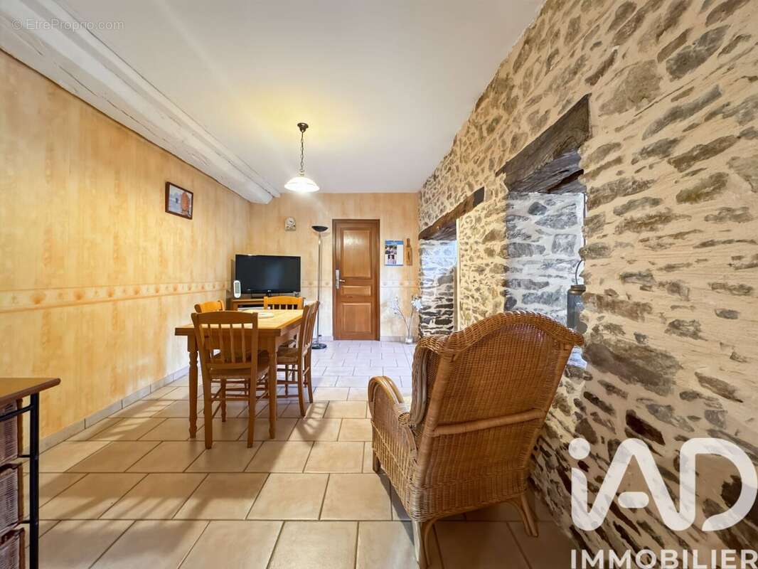 Photo 5 - Maison à L'HUISSERIE
