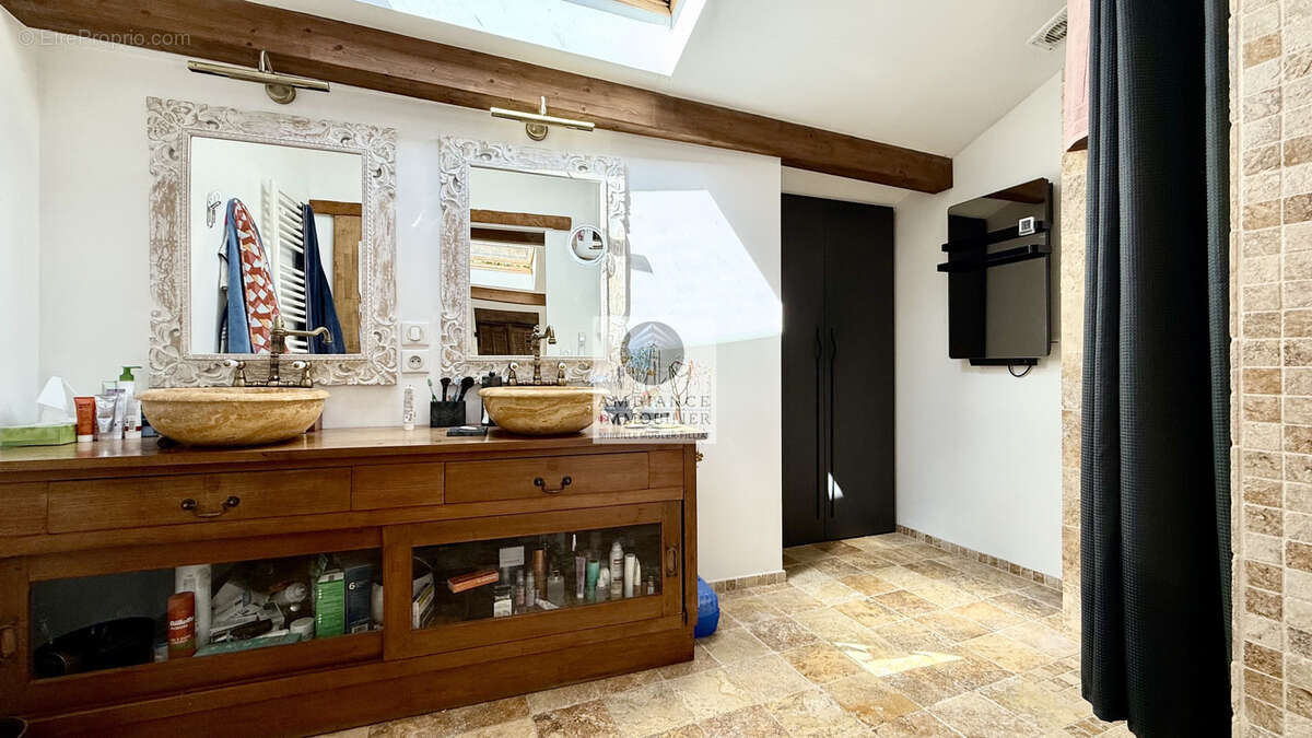 Maison à TOURNON-SUR-RHONE