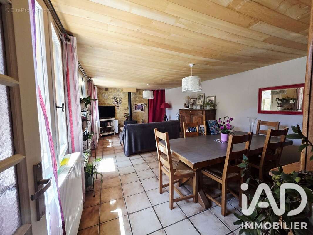 Maison 88 m² à Prats-De-Carlux  - photo 5