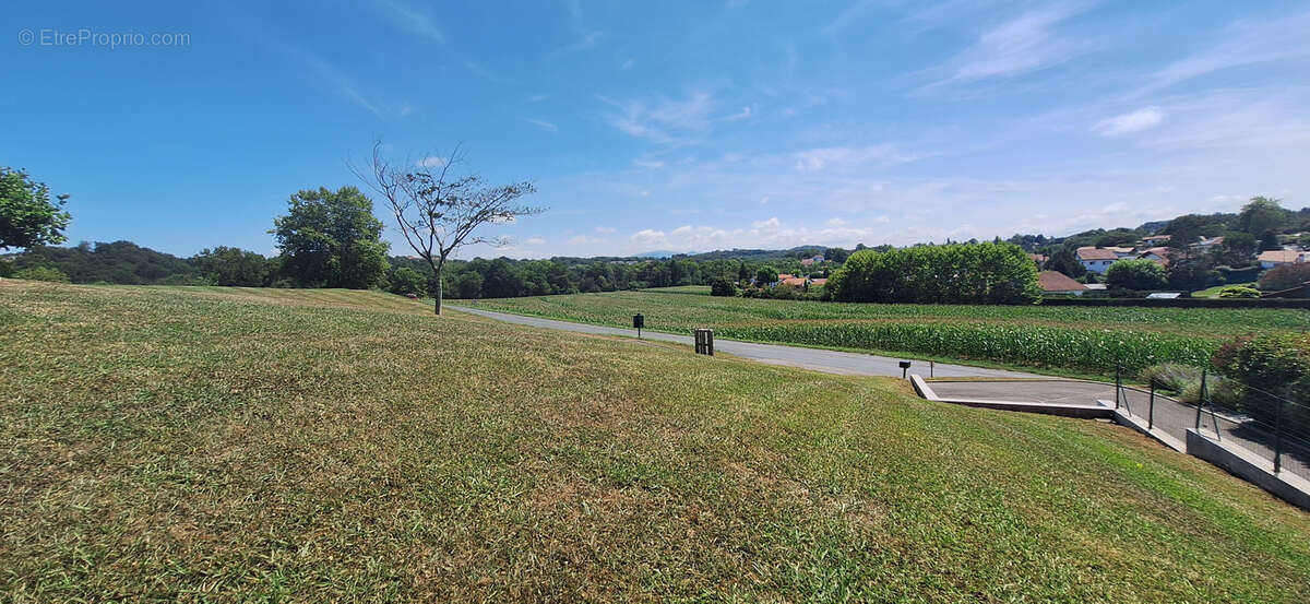 Terrain à BASSUSSARRY