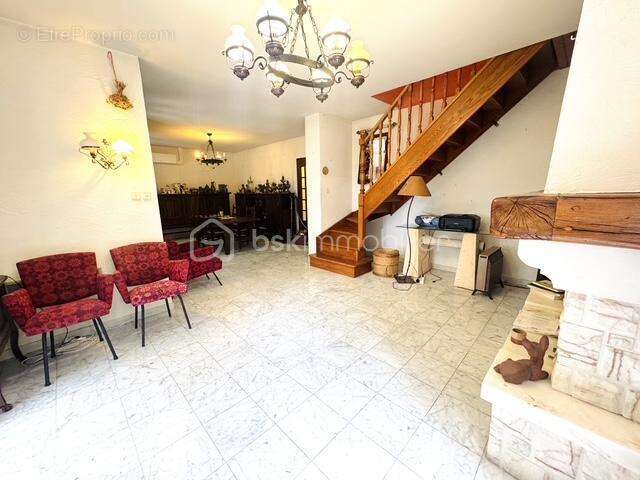 Maison de 268 m2 - 2185 de terrain - vinon sur verdon - photo 6