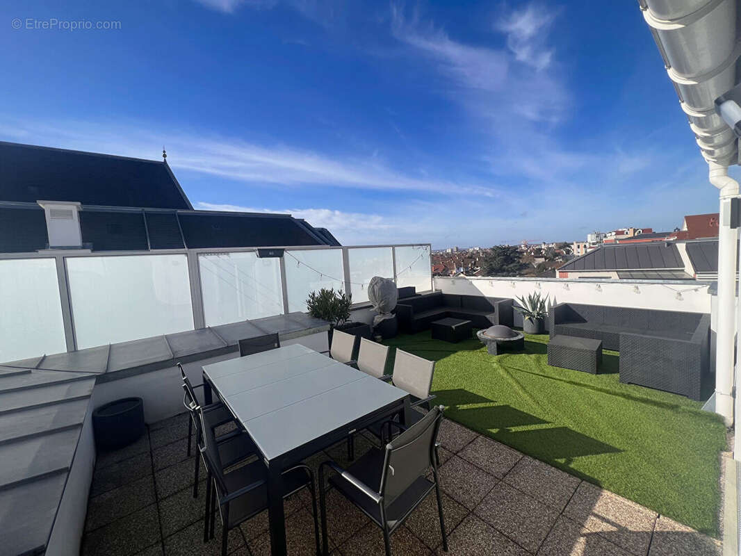Appartement à LE BLANC-MESNIL