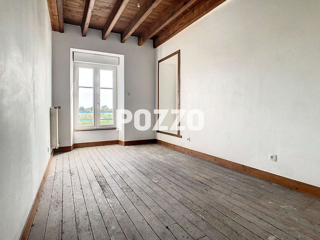 Maison à SAINT-SAMSON-DE-BONFOSSE