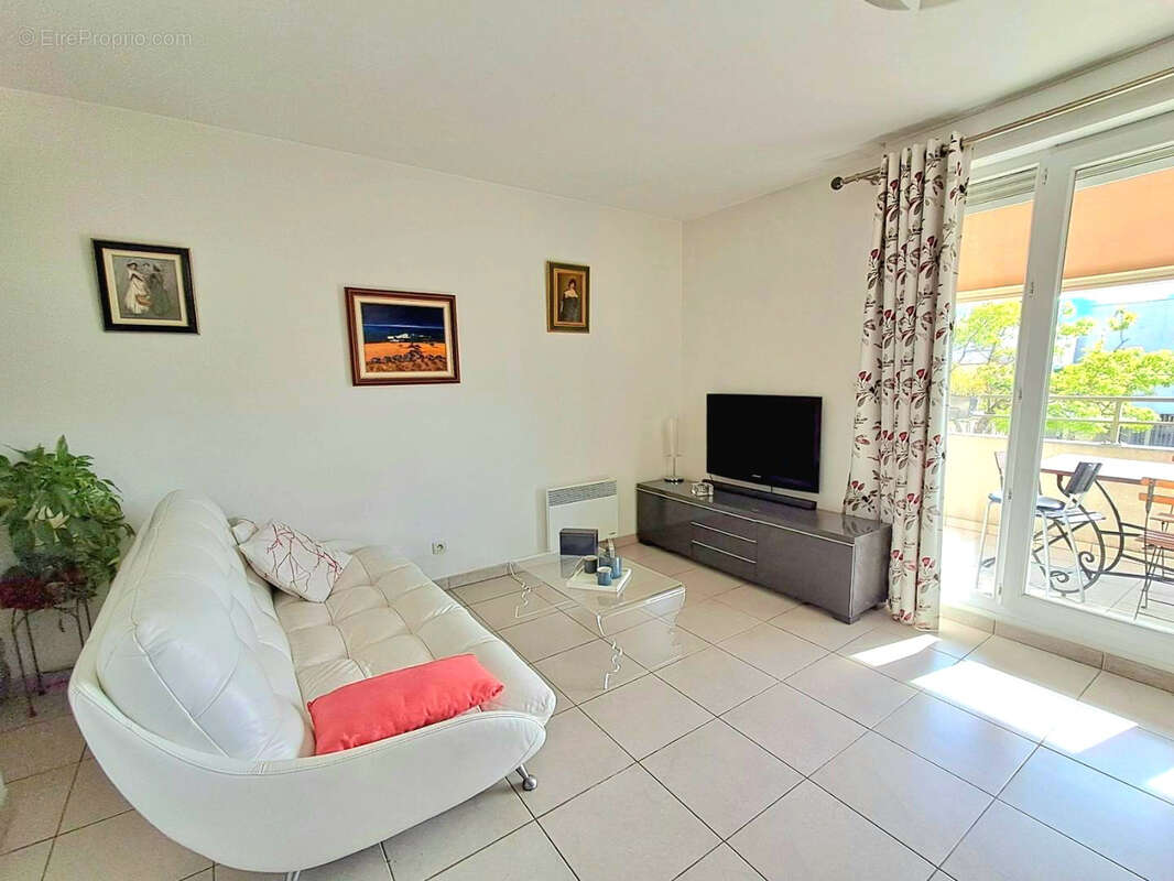 Appartement à MARSEILLE-9E