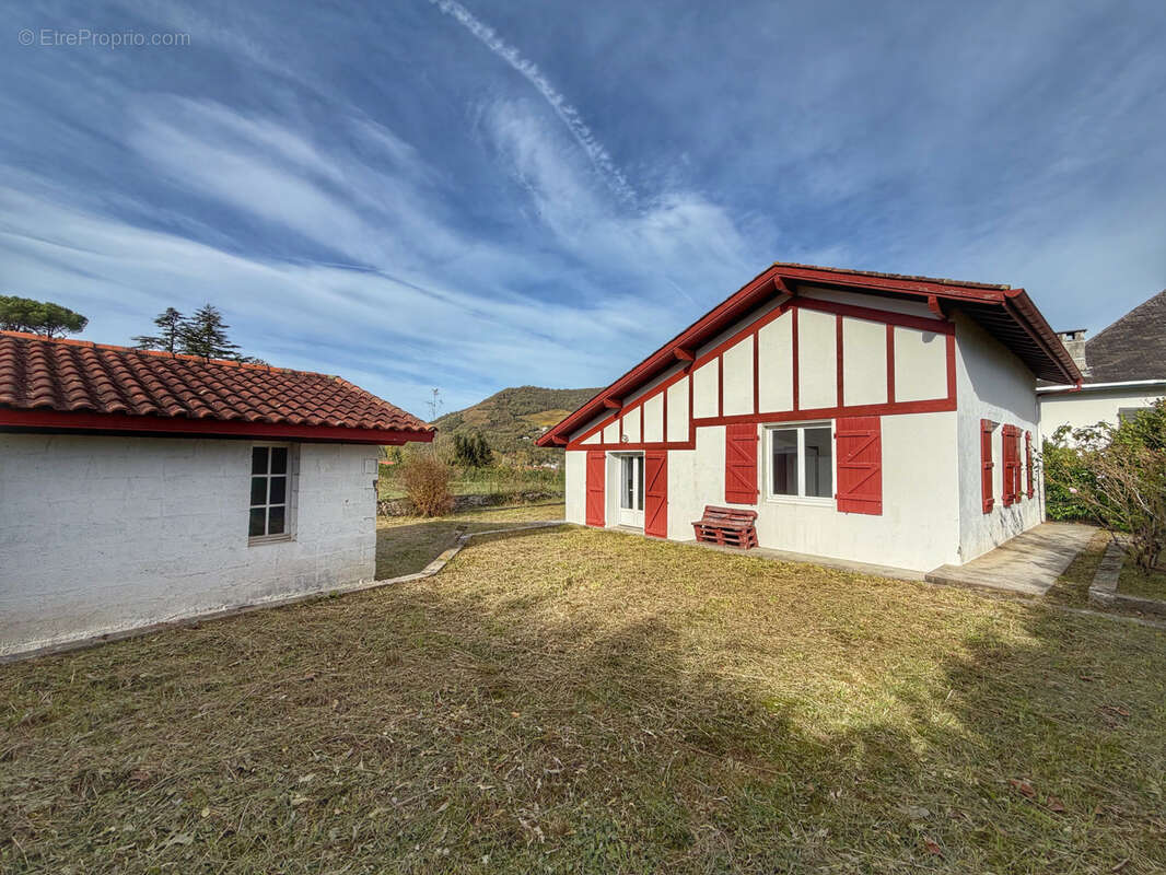 Maison à SAINT-JEAN-PIED-DE-PORT