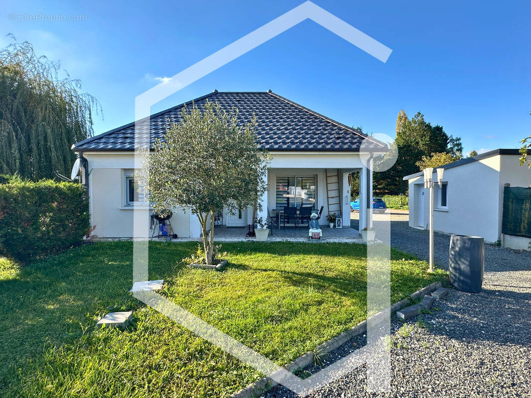 Maison à COSNE-COURS-SUR-LOIRE