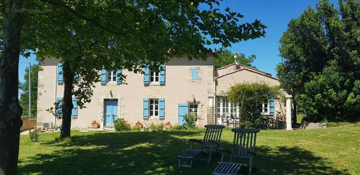 Maison à LA ROMIEU
