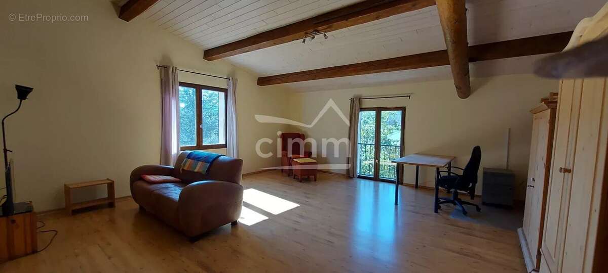 Maison à LA MOTTE-DU-CAIRE