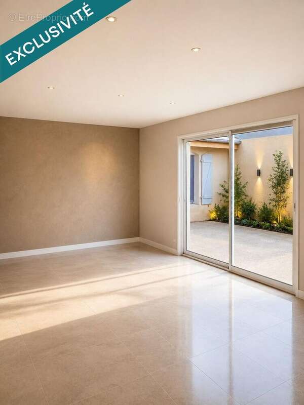Maison 160 m² à Saint-Clement  - photo 5