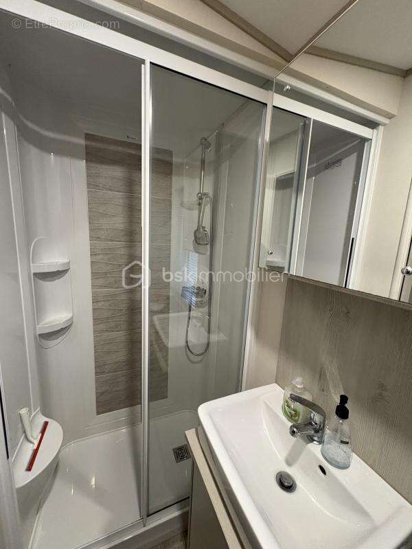 Terrain à OUISTREHAM