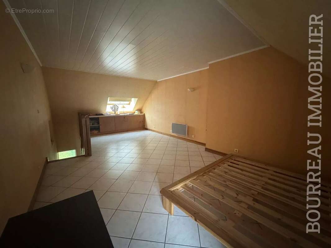 Maison à CHASSY