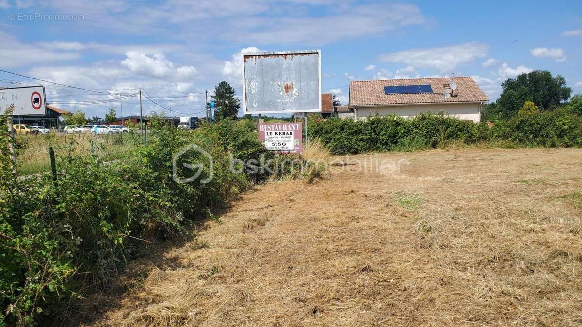 Terrain à MIRAMONT-DE-GUYENNE