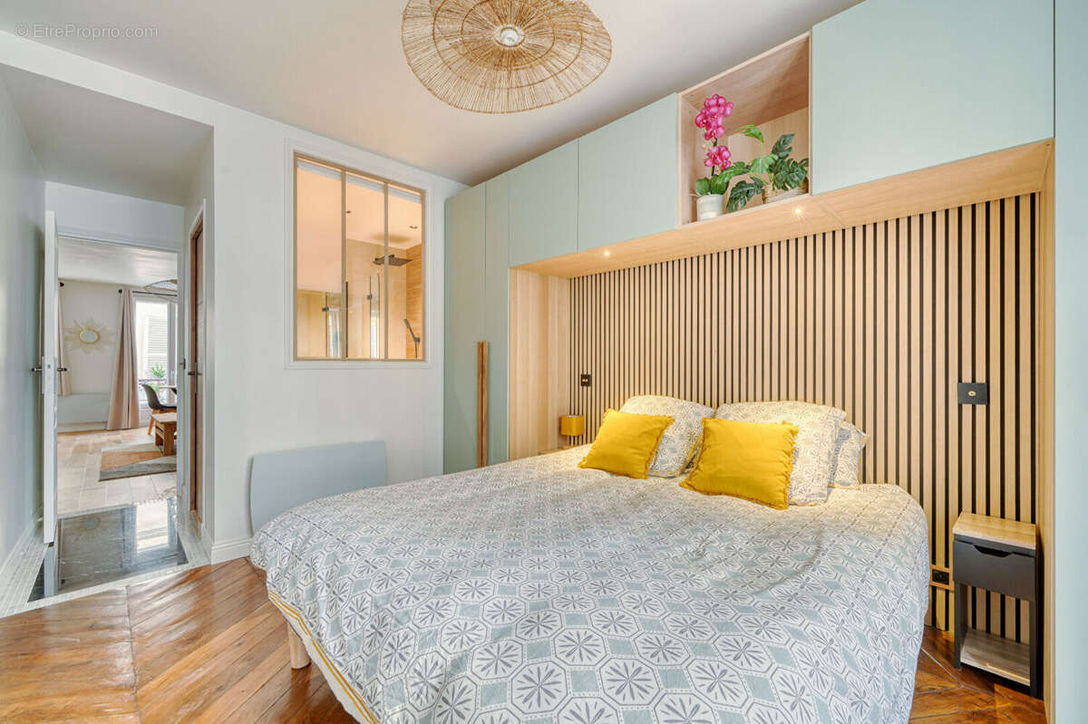 Appartement à PARIS-18E