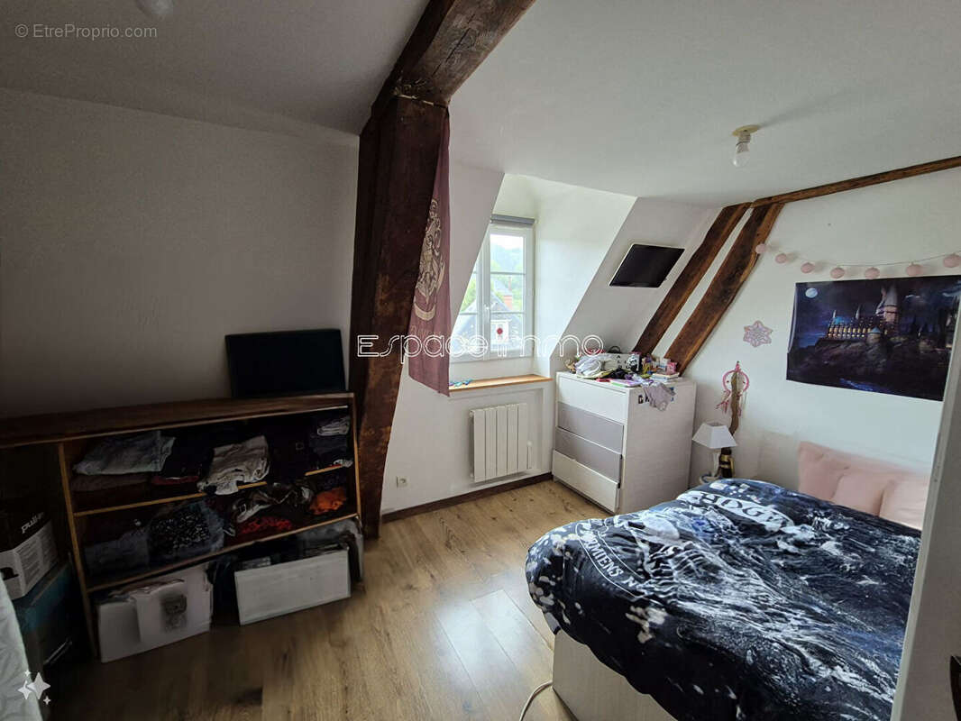 Appartement à CLERES