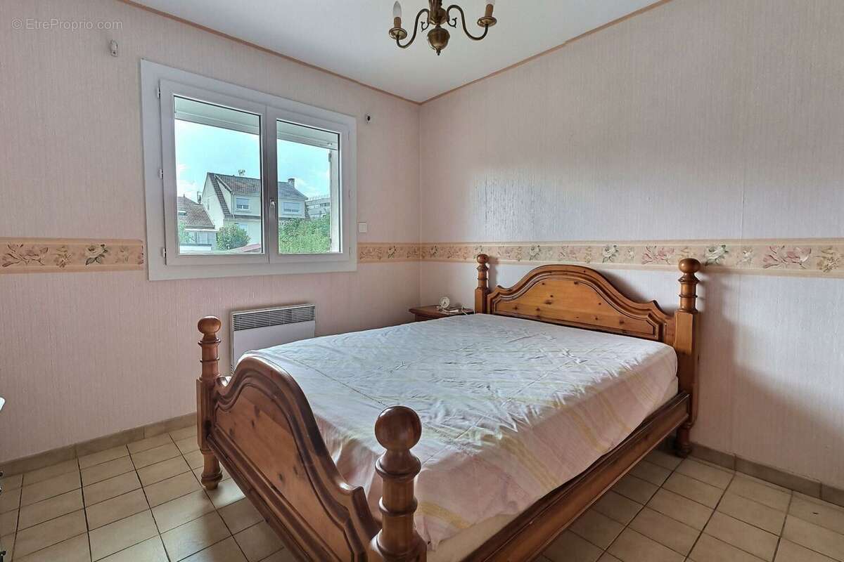 Maison à ATHIS-MONS