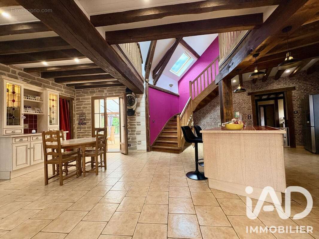 Photo 3 - Maison à IVOY-LE-PRE