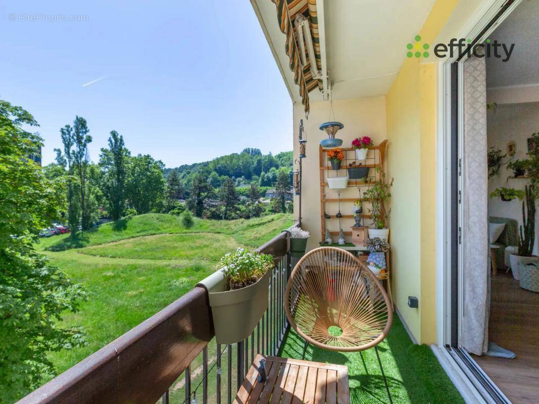 Appartement à BOURGOIN-JALLIEU