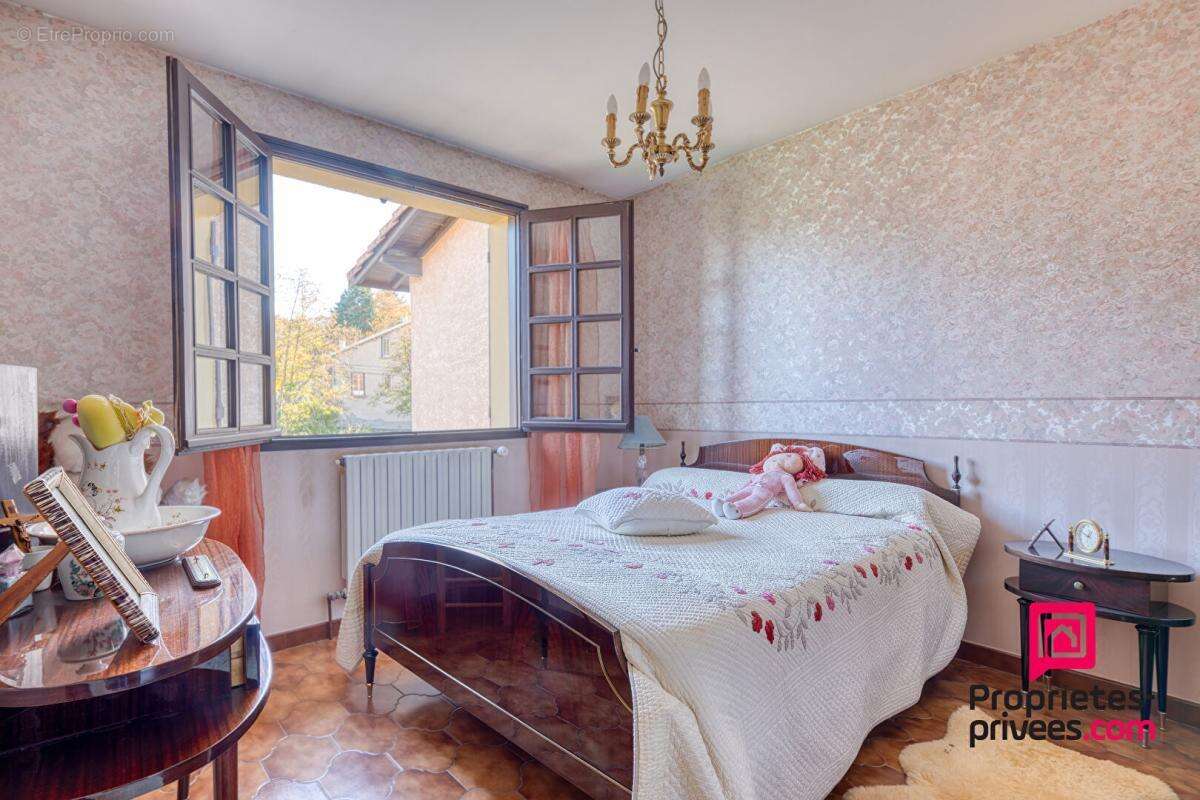Maison à SAINT-SYMPHORIEN-D'OZON