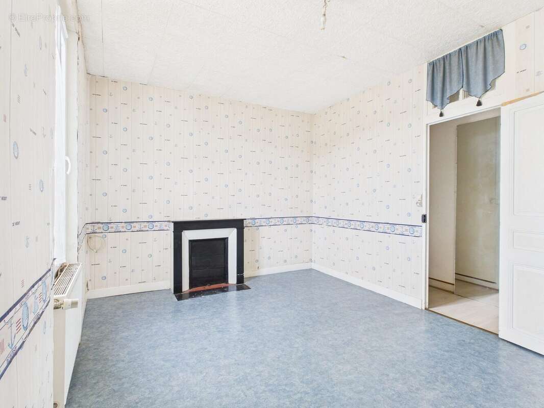 Maison à ROMILLY-SUR-SEINE