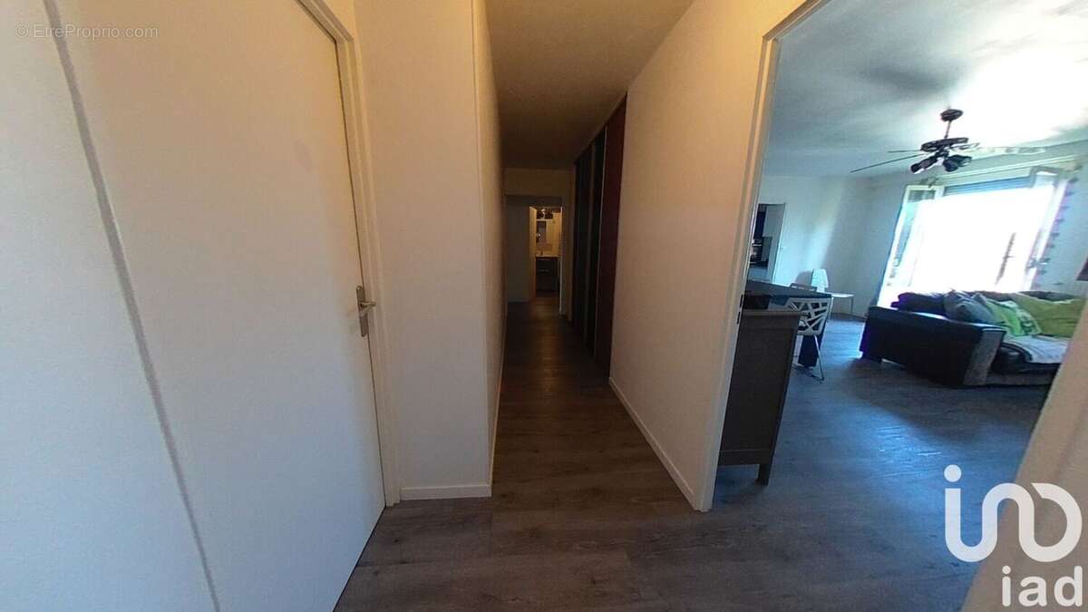 Photo 6 - Appartement à SAINT-ANDRE-LES-VERGERS
