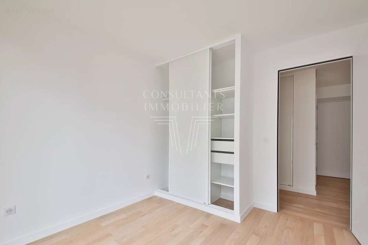 Appartement à PARIS-15E