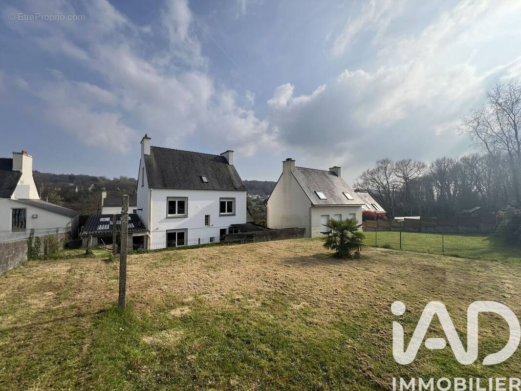 Photo 1 - Maison à PLOUEDERN