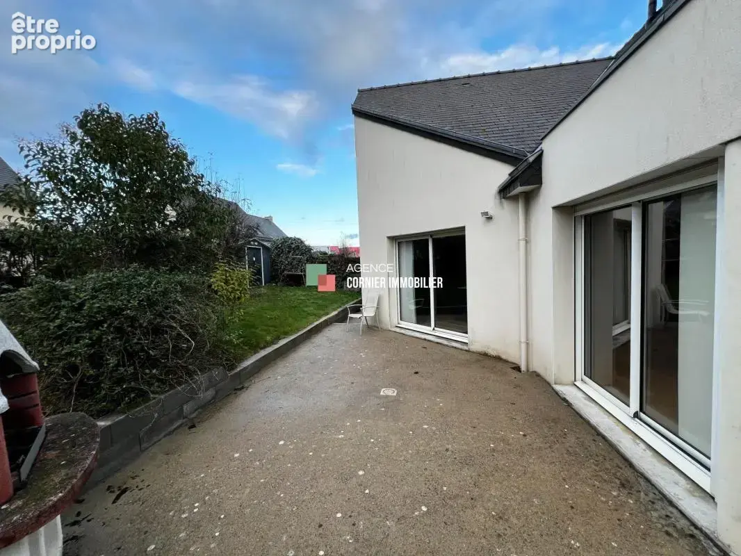 ACIGNE - Maison 7 pièces de 135m² - photo 15