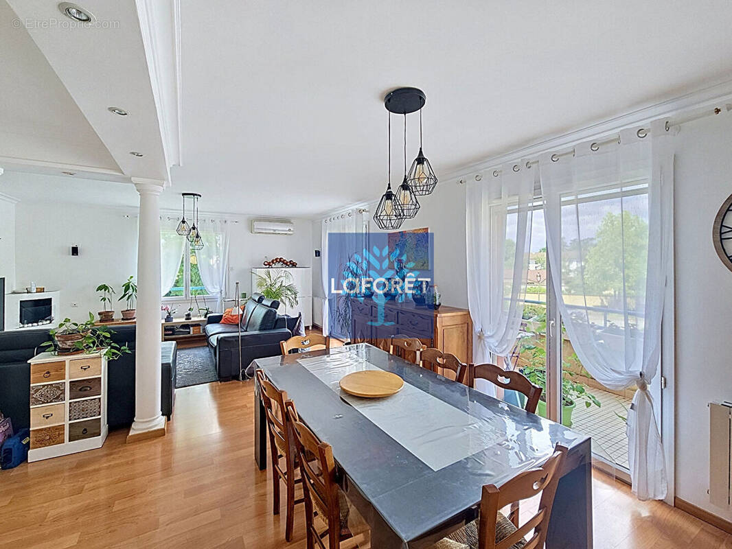 Appartement à CHAPONNAY