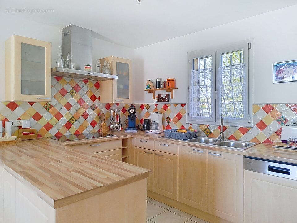 Maison à REGUSSE
