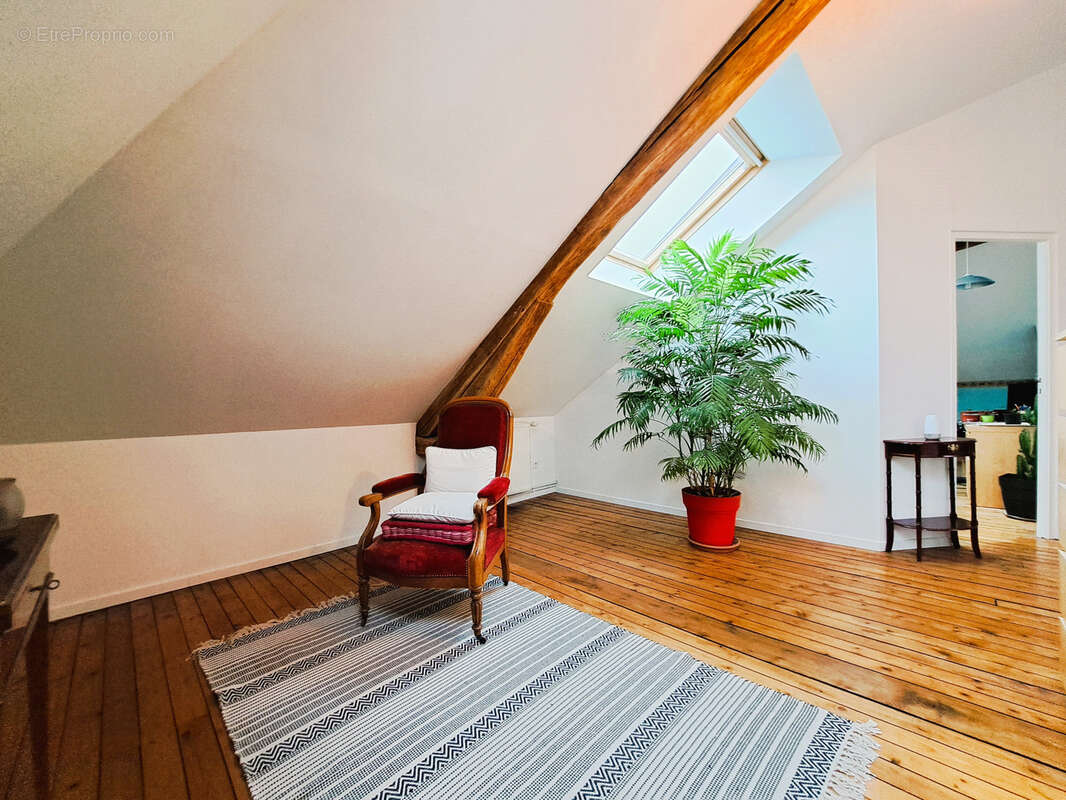 Maison à MONTEREAU-FAULT-YONNE